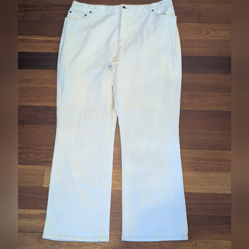 Sold! Ralph Lauren Jeans Co Women's White Straight-Leg Jeans Size 18W